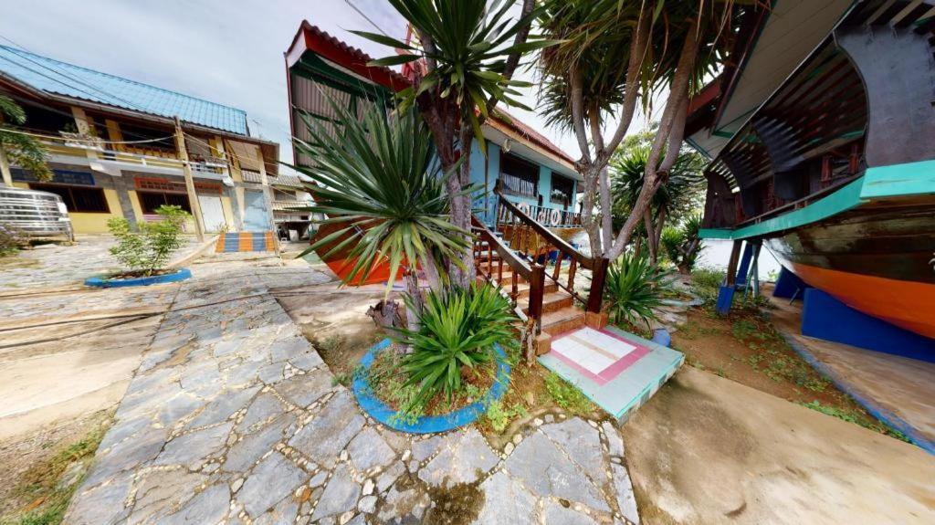 Rimtalay Resort Koh Si Chang Exteriér fotografie