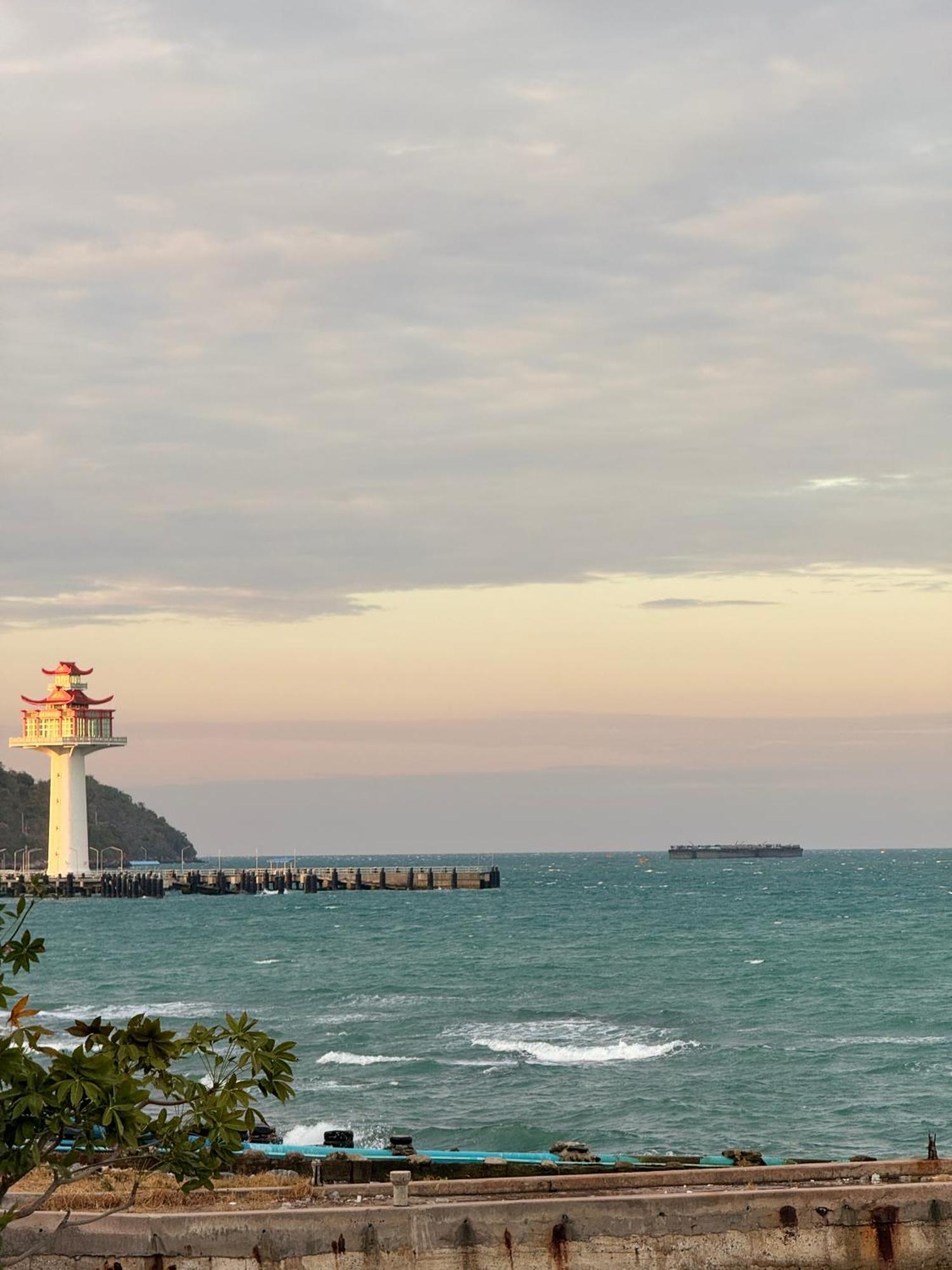 Rimtalay Resort Koh Si Chang Exteriér fotografie